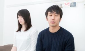 【陰部の痒みと大量のおりもの!!】浮気だと告げずに彼氏とカンジダ治療した女性の体験談